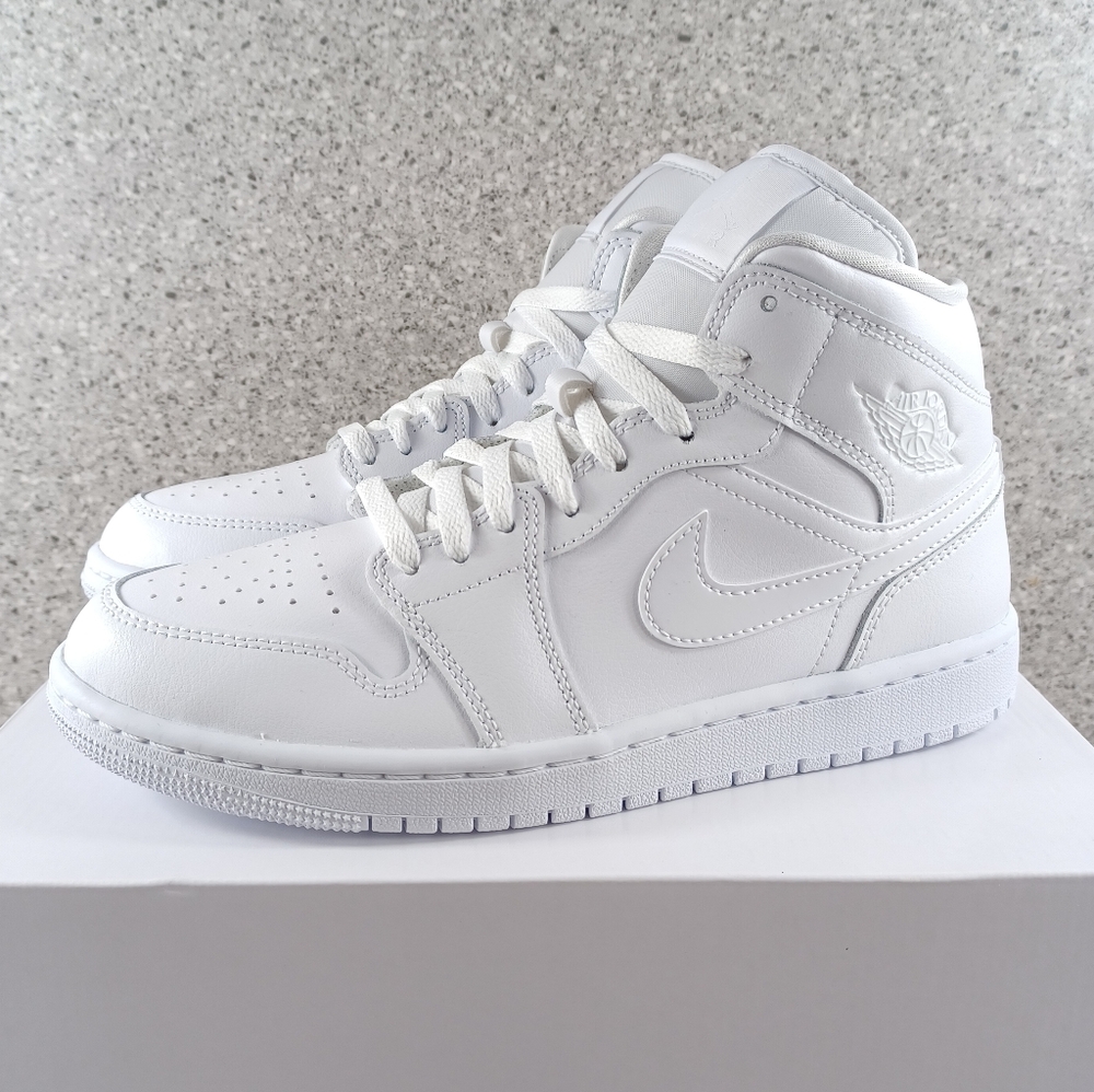Nike Air Jordan 1 Mid Triple White Sneakers Shoes - Picture 4 of 12